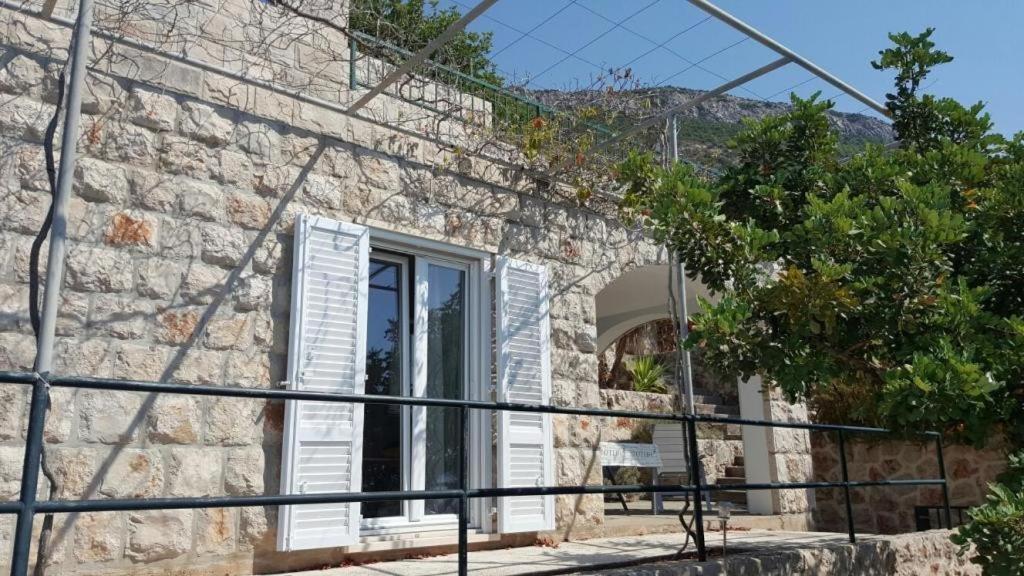 Holiday Home Odiseja 슬라노 외부 사진