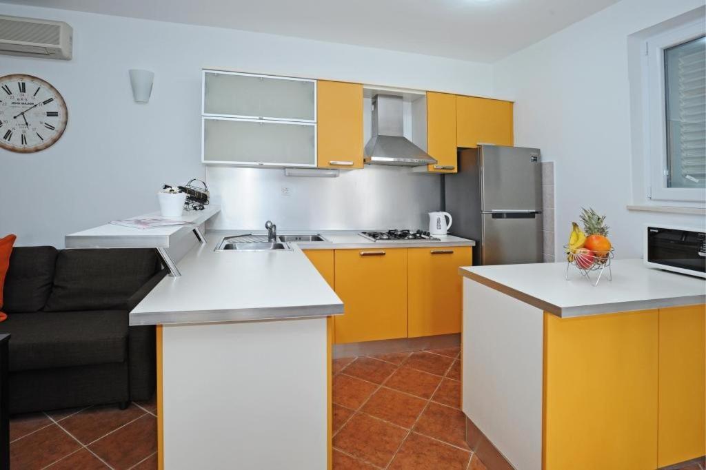 Holiday Home Odiseja 슬라노 외부 사진
